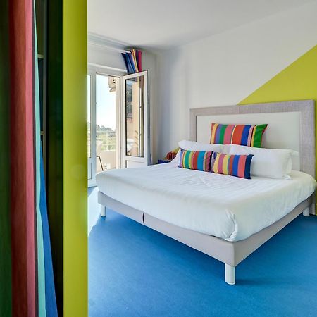 Hotel Espadon Bleu เลอลาวองดูว์ ภายนอก รูปภาพ