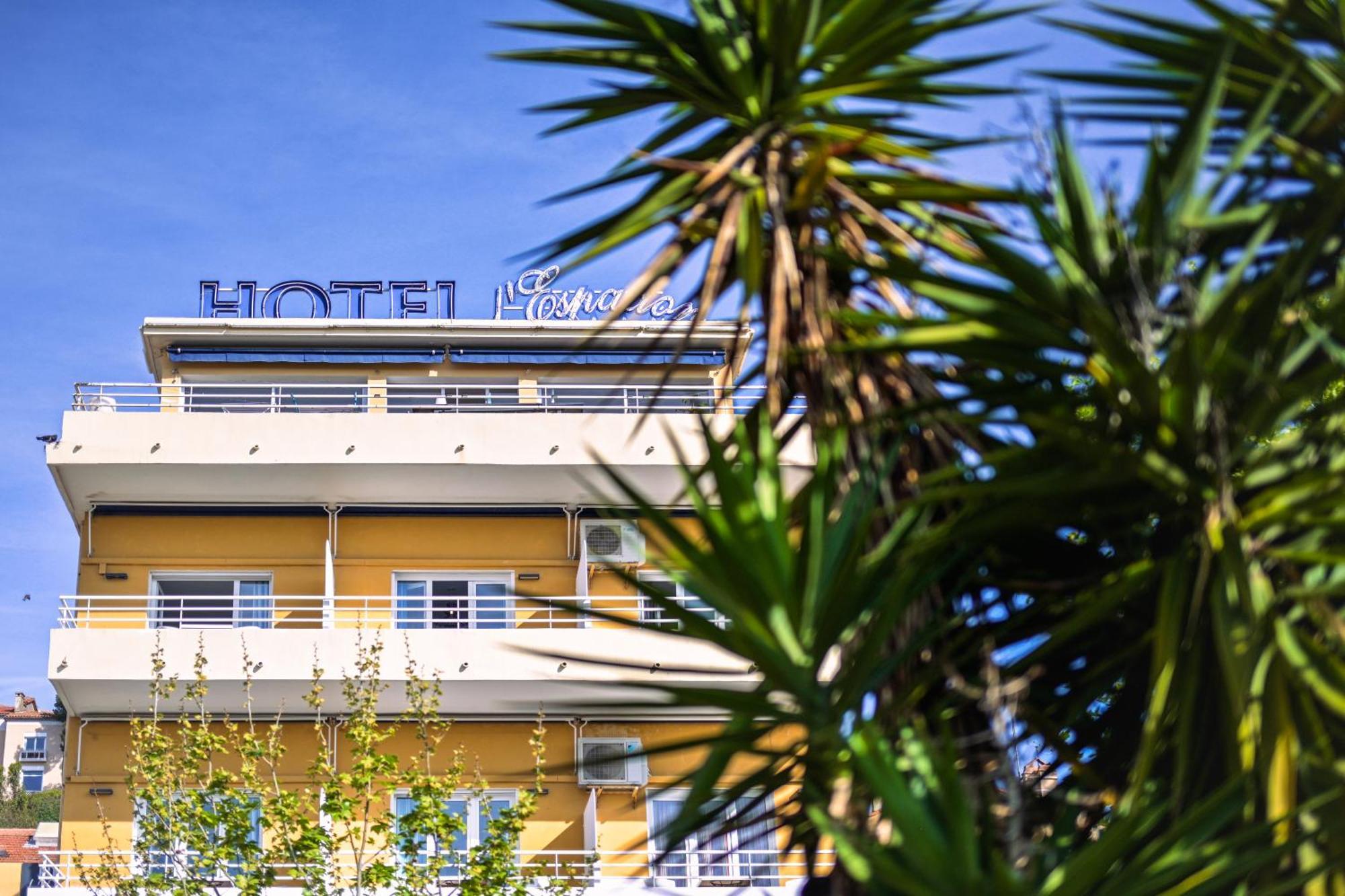 Hotel Espadon Bleu เลอลาวองดูว์ ภายนอก รูปภาพ