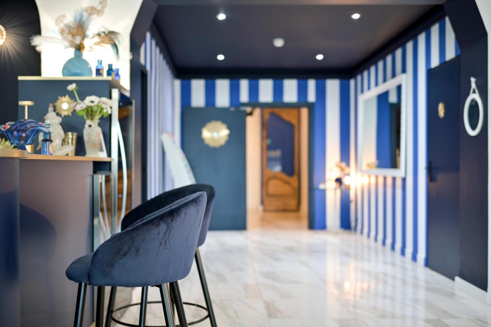 Hotel Espadon Bleu เลอลาวองดูว์ ภายนอก รูปภาพ