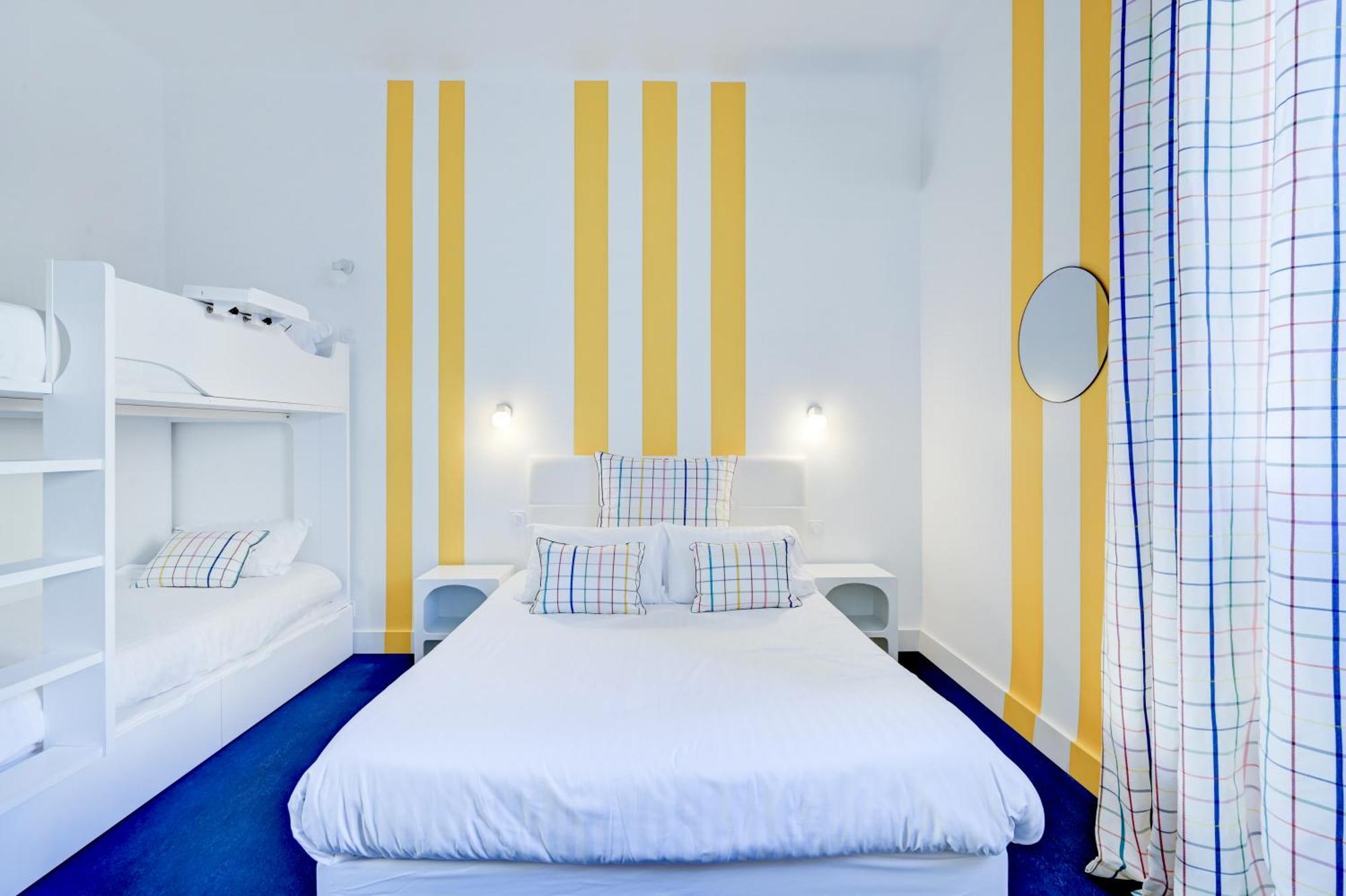 Hotel Espadon Bleu เลอลาวองดูว์ ภายนอก รูปภาพ